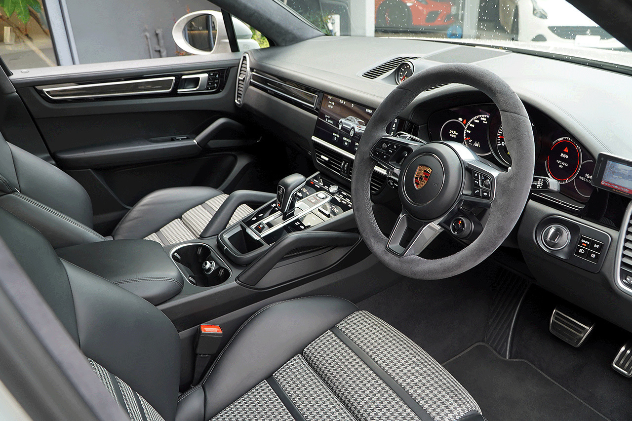 2020 Porsche CAYENNE null