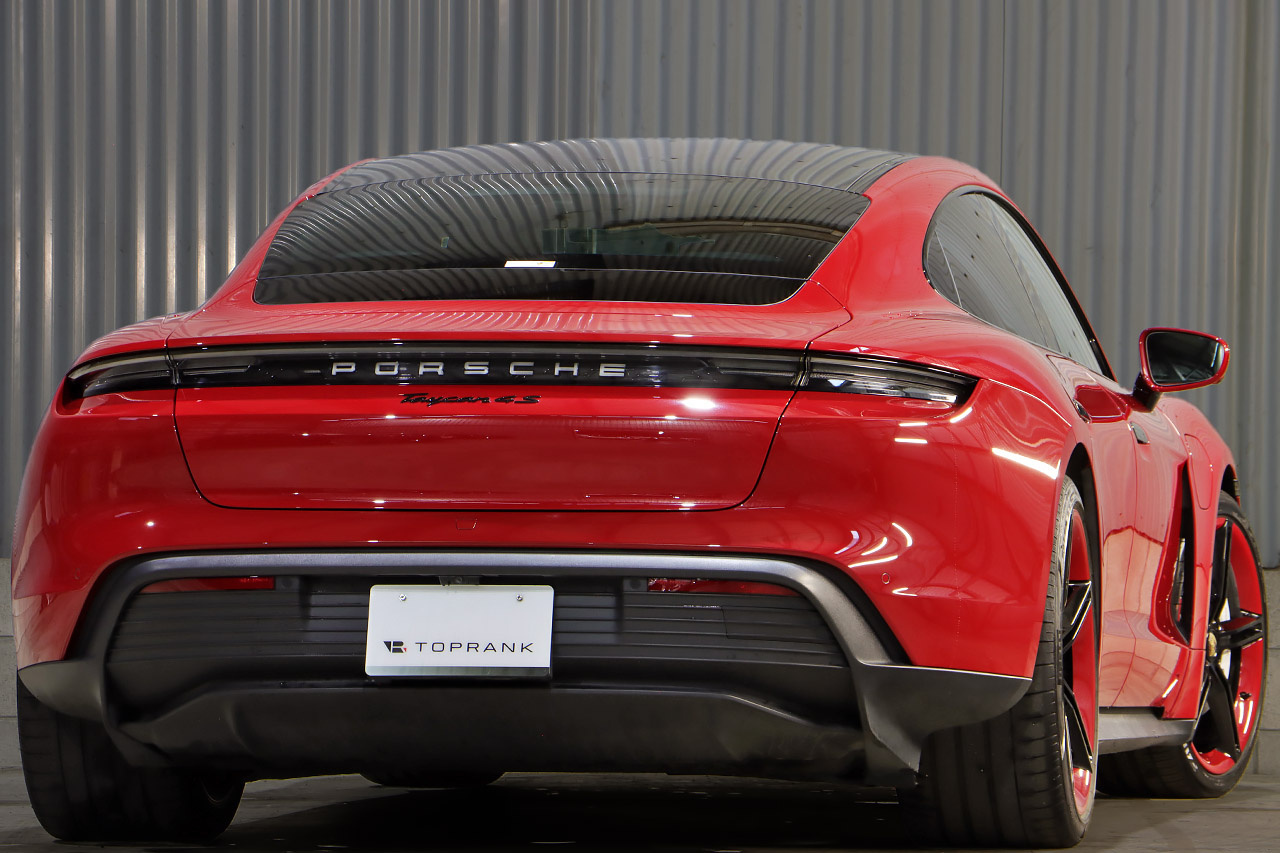 2022 Porsche Taycan 