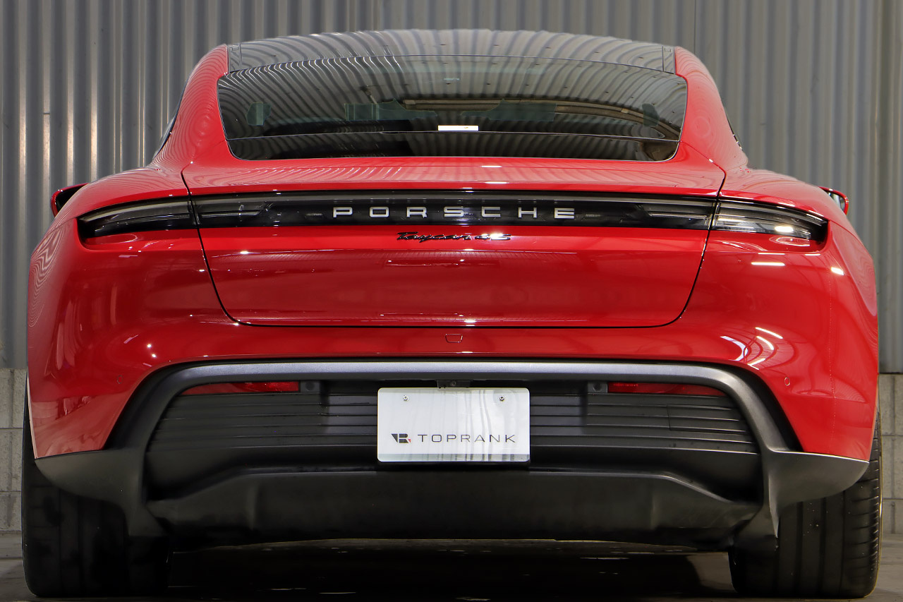 2022 Porsche Taycan 