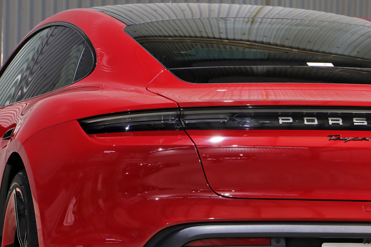 2022 Porsche Taycan 