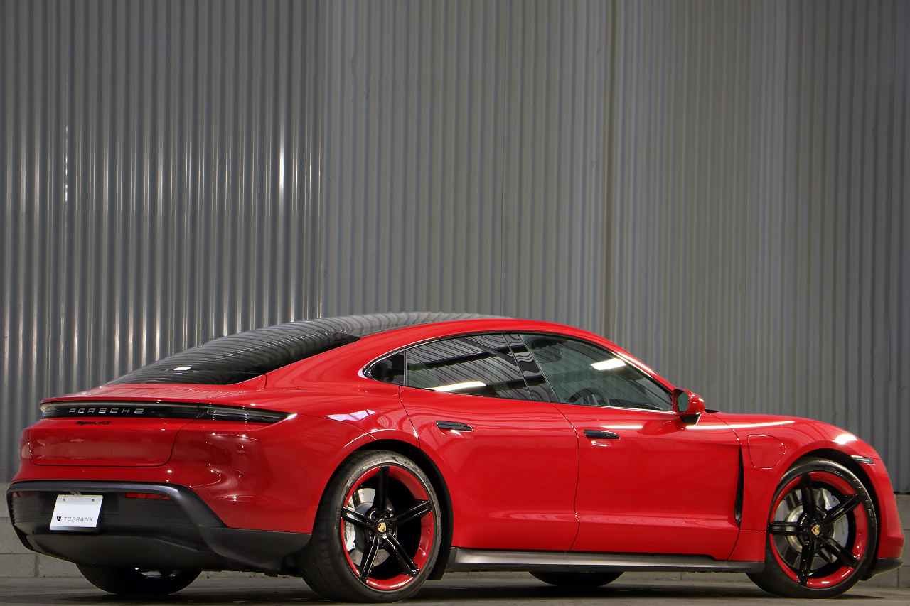 2022 Porsche Taycan 