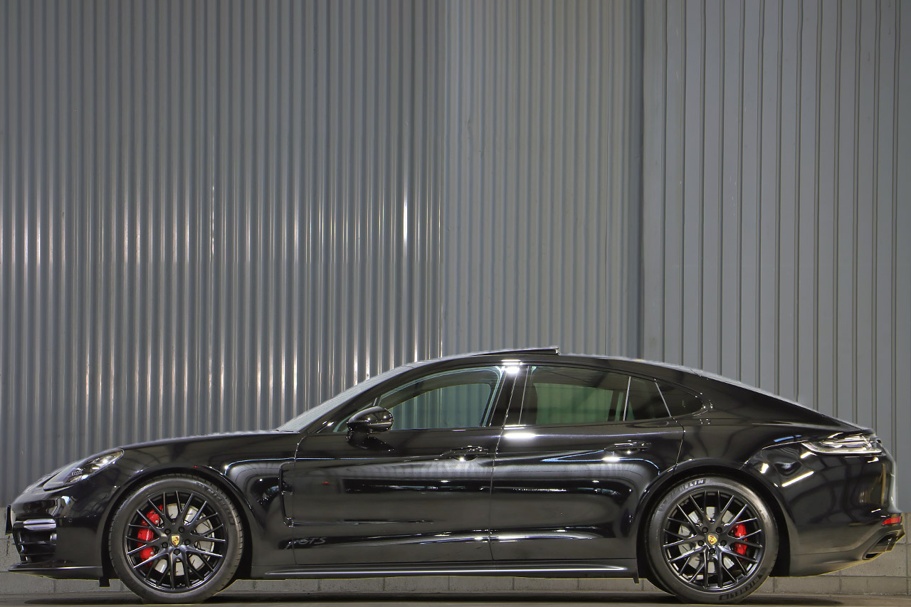 2023 Porsche PANAMERA null