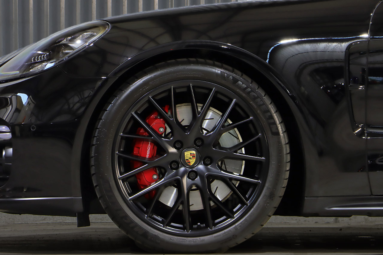 2023 Porsche PANAMERA null