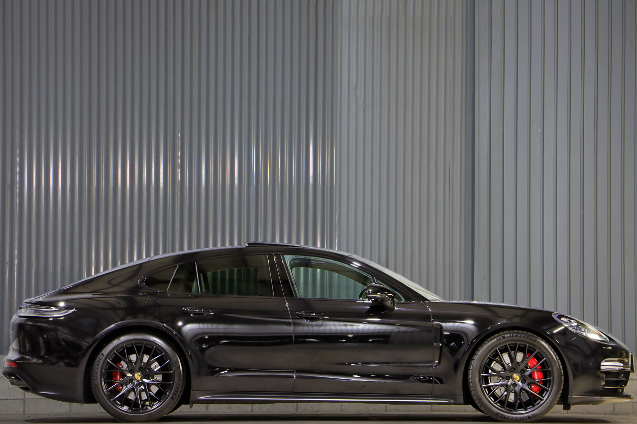 2023 Porsche PANAMERA null