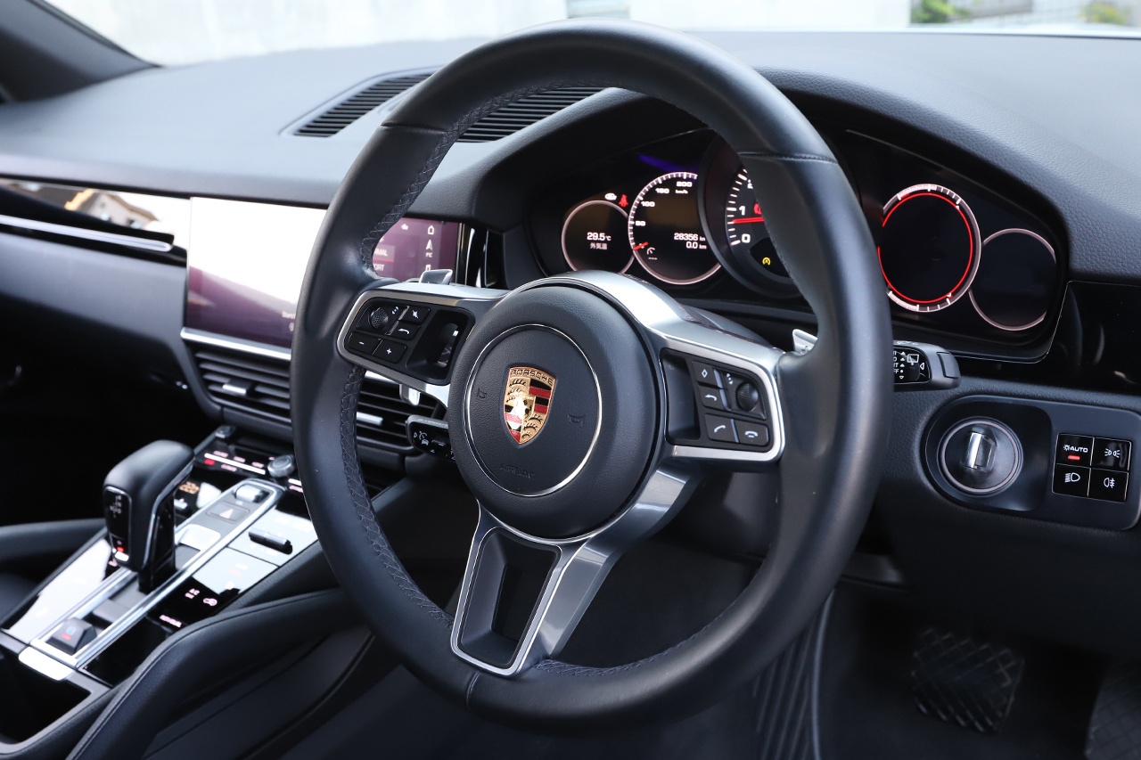 2020 Porsche CAYENNE null