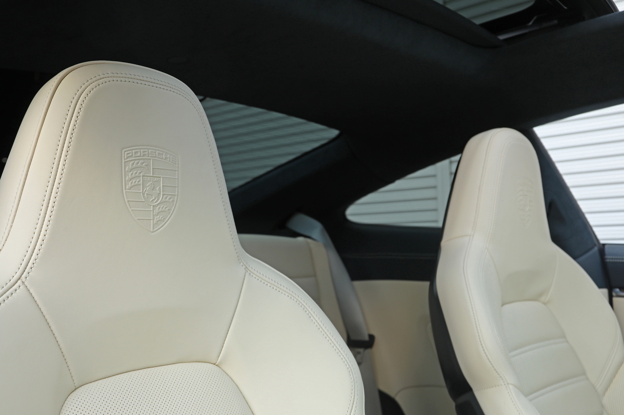 2023 Porsche 911 null