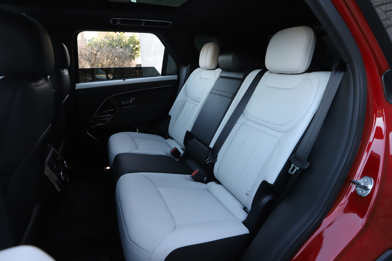 2023 Land Rover RANGE ROVER SPORT 
