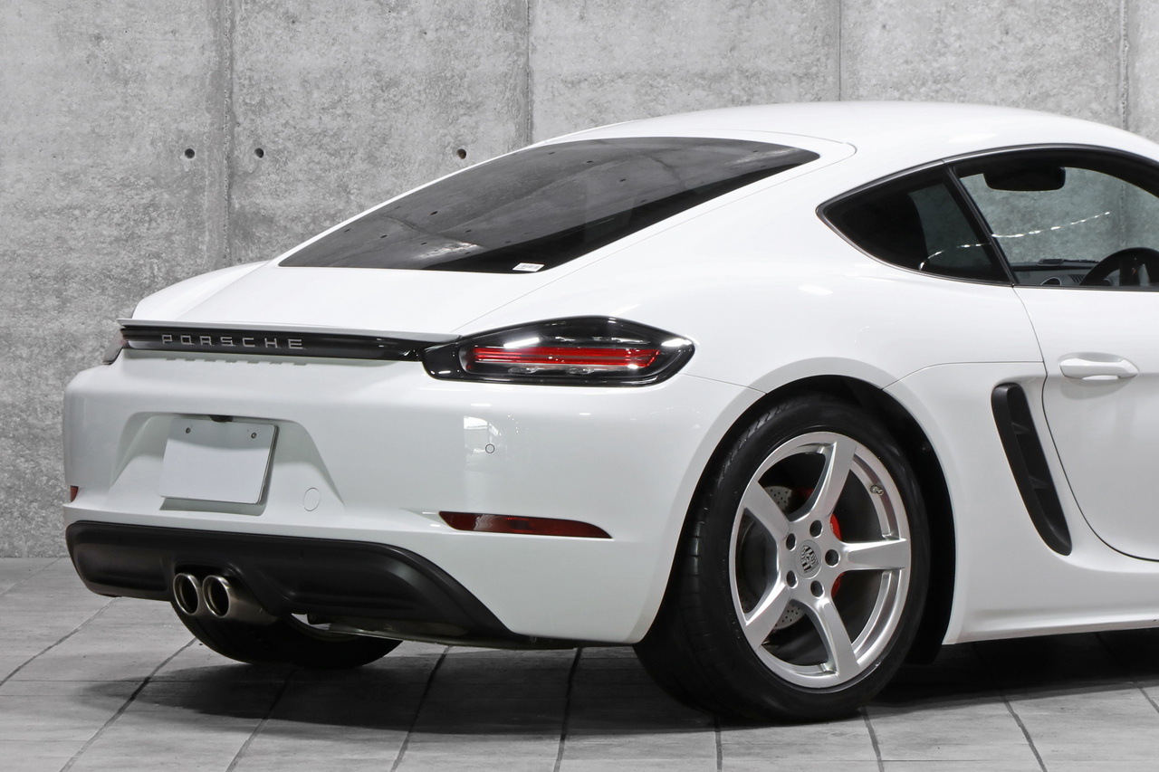 2018 Porsche 718 CAYMAN null