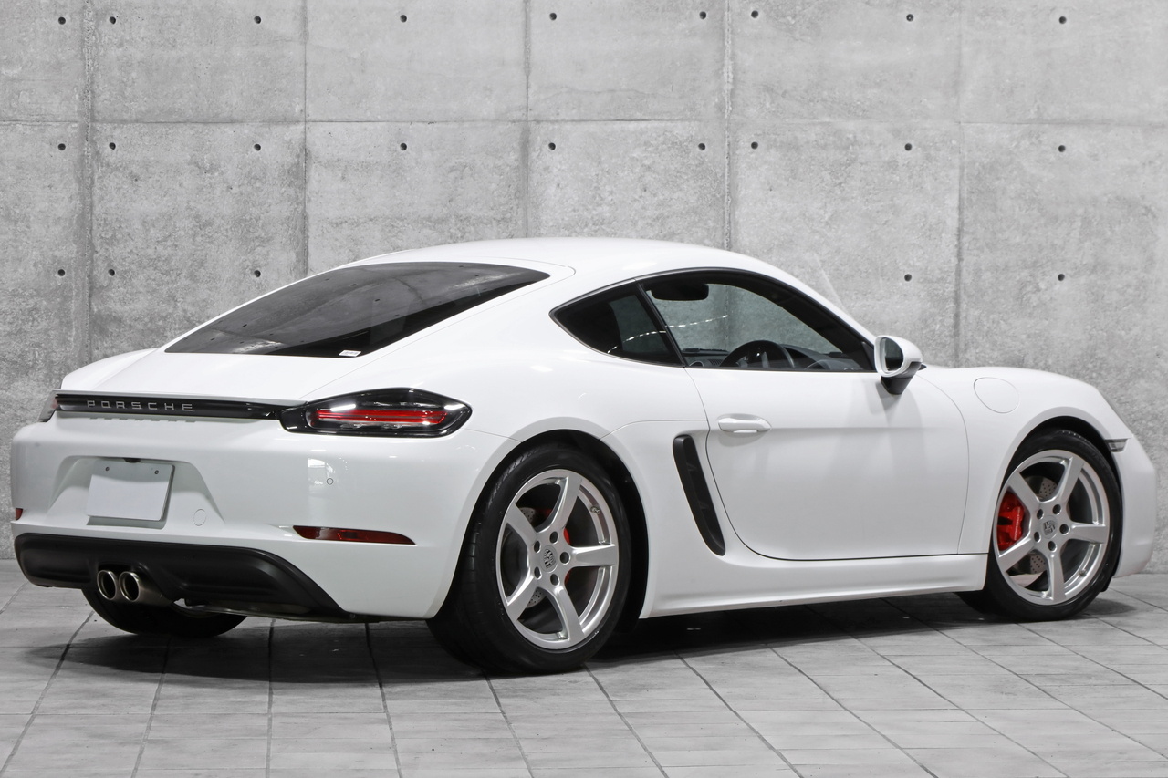 2018 Porsche 718 CAYMAN null
