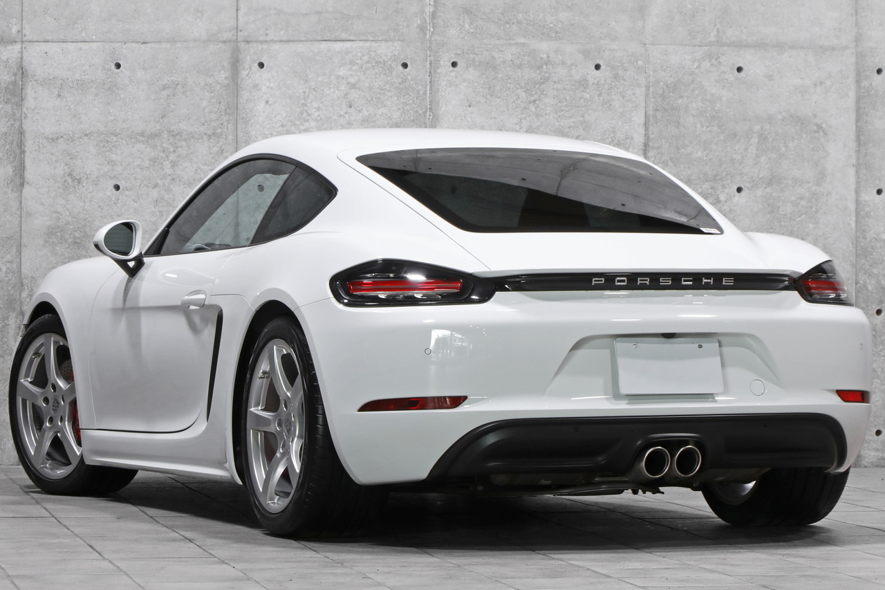 2018 Porsche 718 CAYMAN null