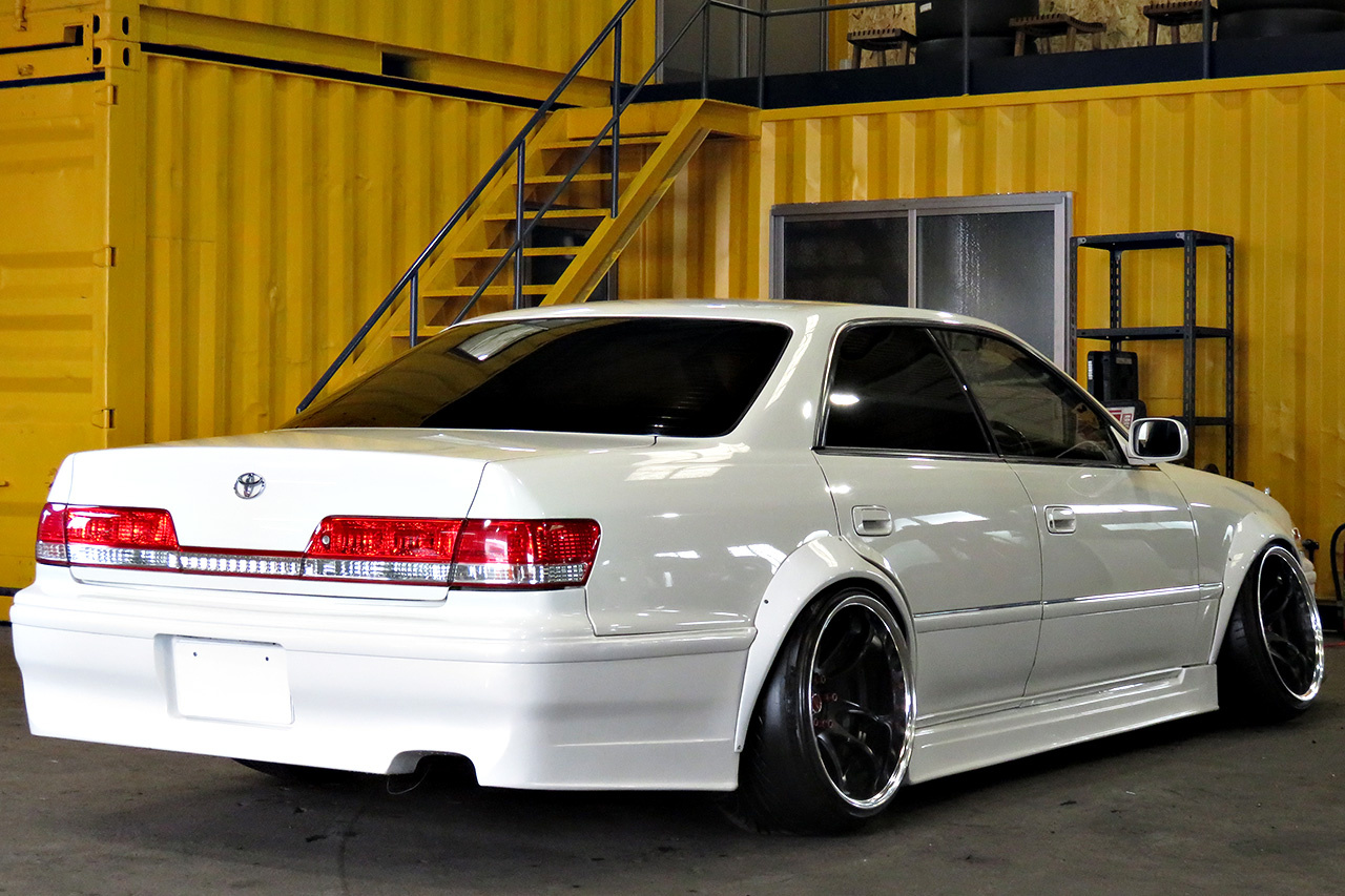 2000 Toyota MARK II SEDAN Turbo  1JZ-GTE, Work CR2P 18 in , N Style over fenders, GReddy intercooler, 326 Power coilovers