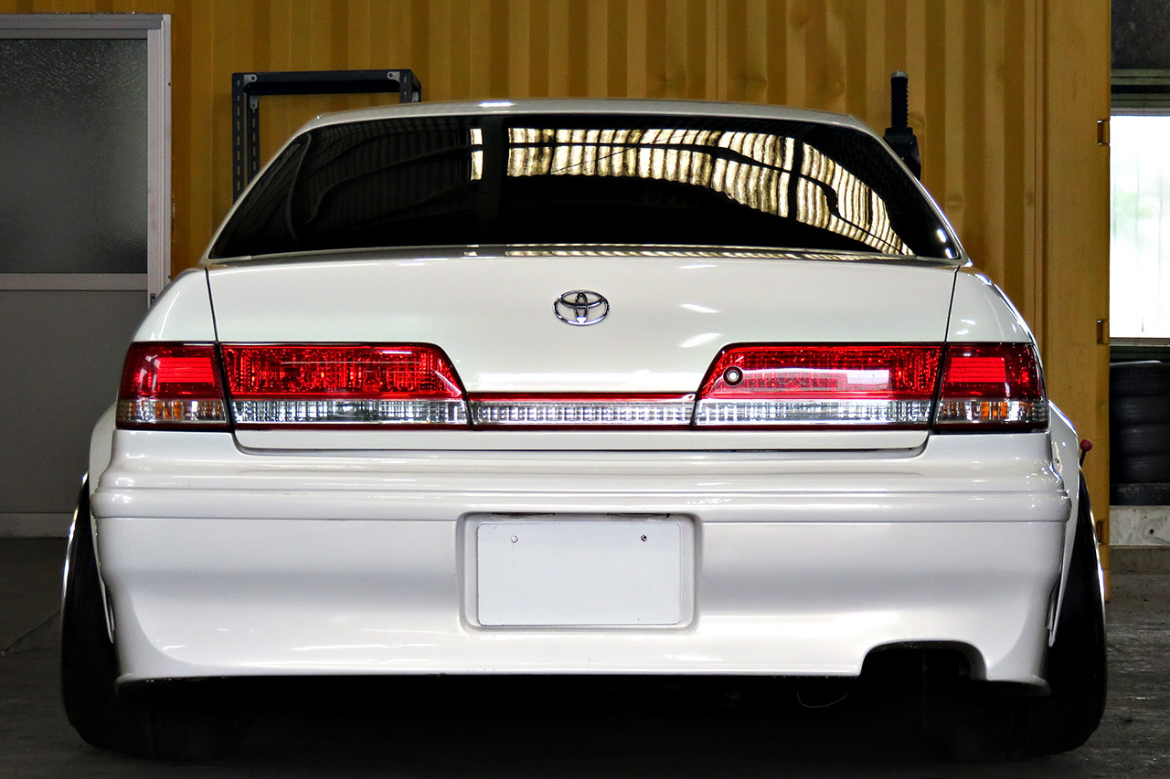 2000 Toyota MARK II SEDAN Turbo  1JZ-GTE, Work CR2P 18 in , N Style over fenders, GReddy intercooler, 326 Power coilovers