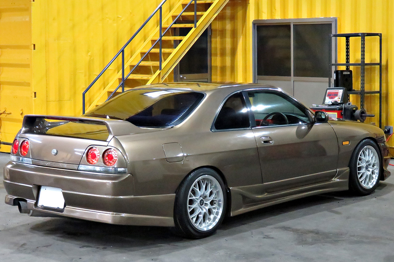 1995 Nissan SKYLINE R33 GTS25t Type M , LSD, Tein  coilovers,  5Zigen muffler, HKS air clean, Intercooler, Front pipe