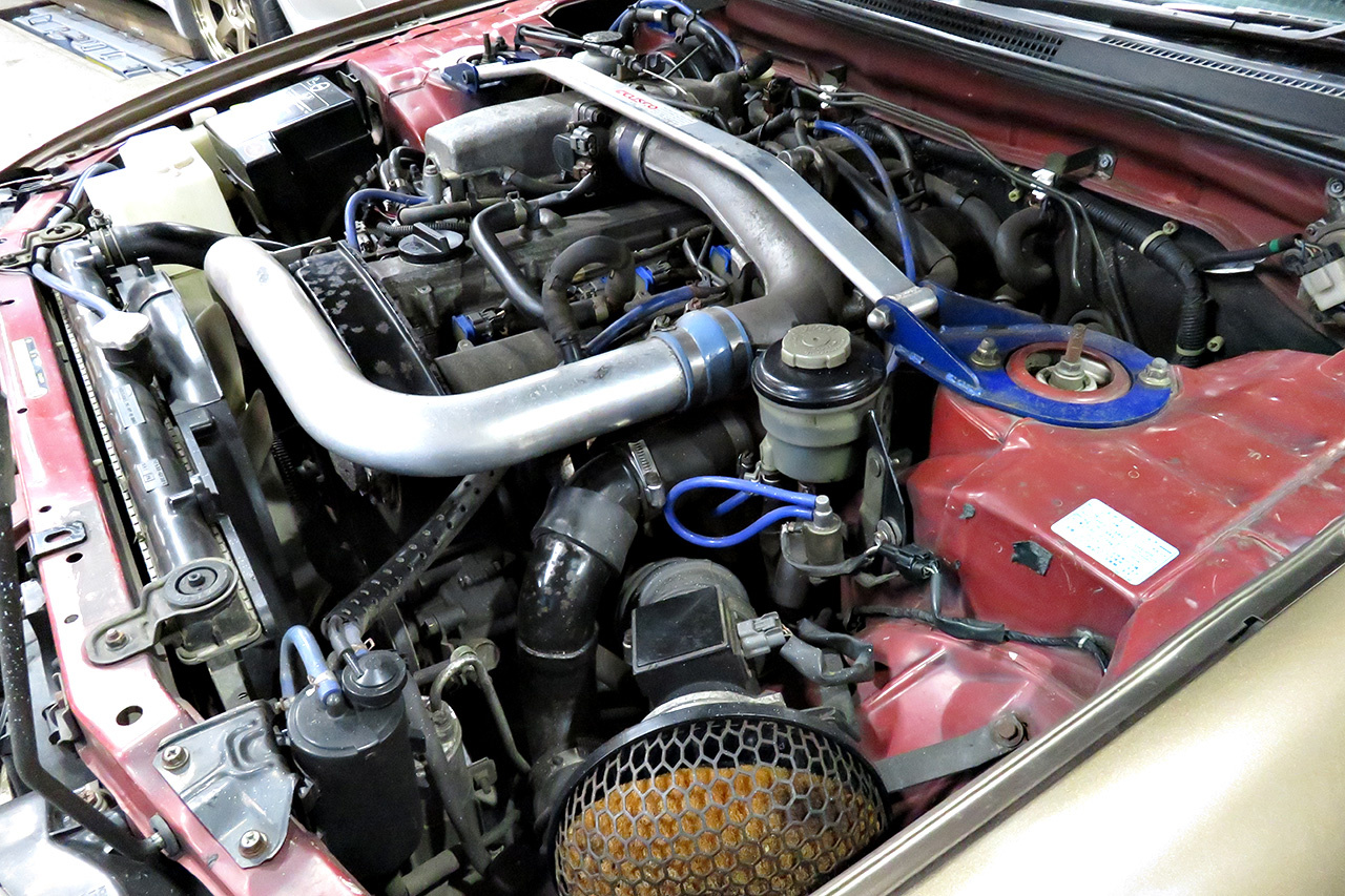 1995 Nissan SKYLINE R33 GTS25t Type M , LSD, Tein  coilovers,  5Zigen muffler, HKS air clean, Intercooler, Front pipe