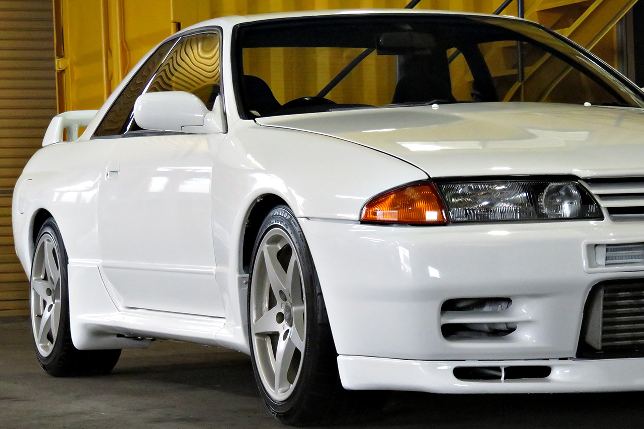 1993 Nissan SKYLINE GT-R R32 GT-R , NISMO AW, ARC Blow off valv, NISMO Steering wheel, APEXi muffler, OHLINS C Ring coilovers