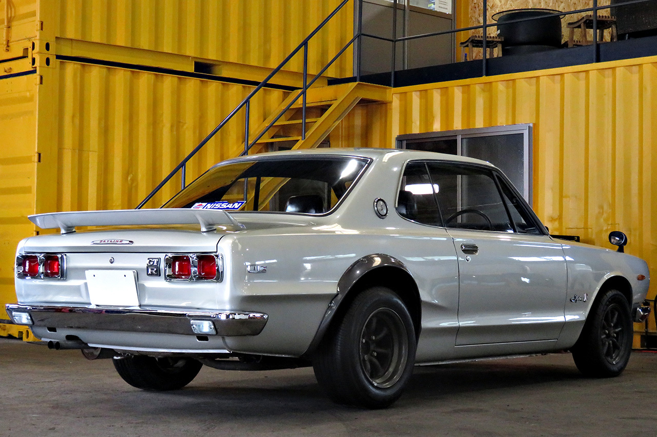 1971 Nissan SKYLINE 2000 GT-R HAKOSUKA