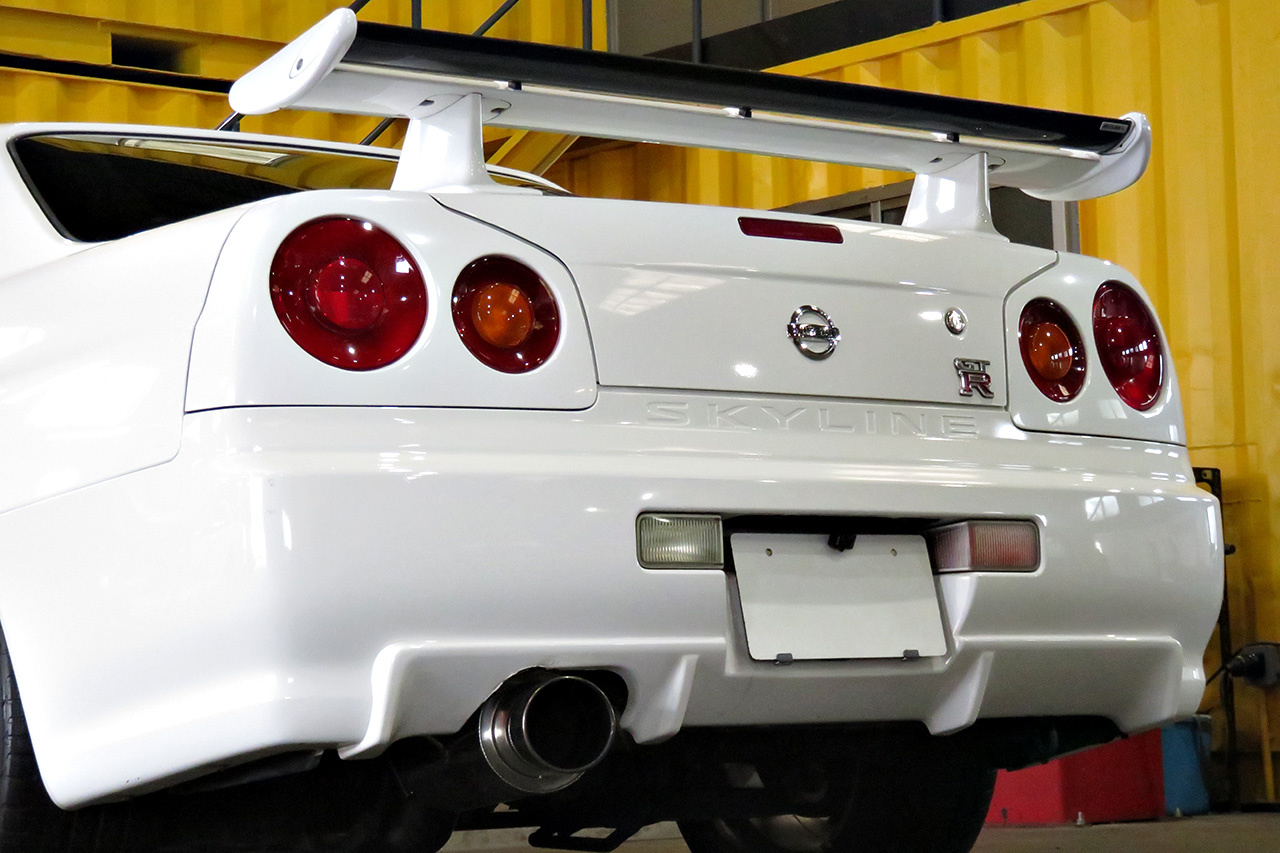 2000 Nissan SKYLINE GT-R 99 Model R34 GT-R Apexi Power FC, FGK muffler, Nismo Pillar Garnish 