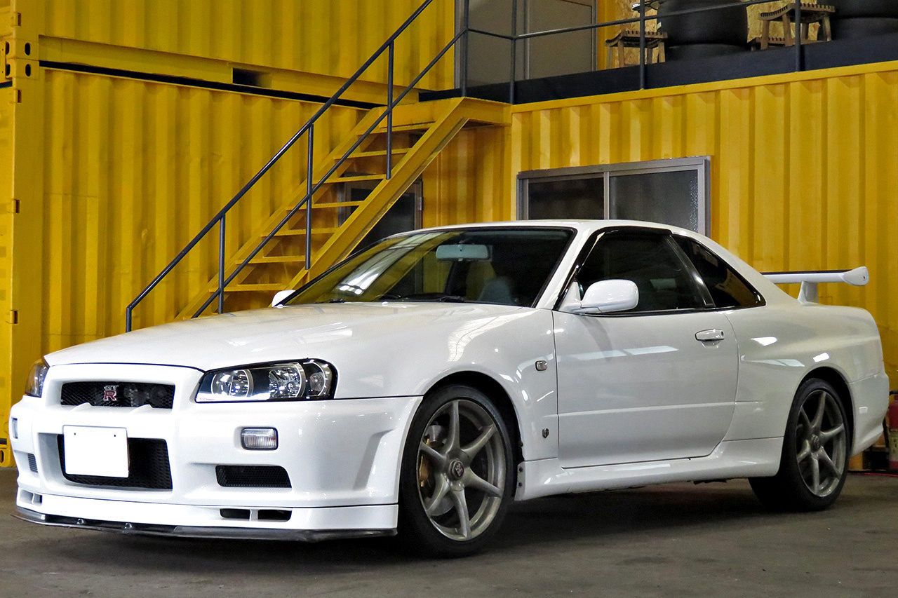 2000 Nissan SKYLINE GT-R 99 Model R34 GT-R Apexi Power FC, FGK muffler, Nismo Pillar Garnish 