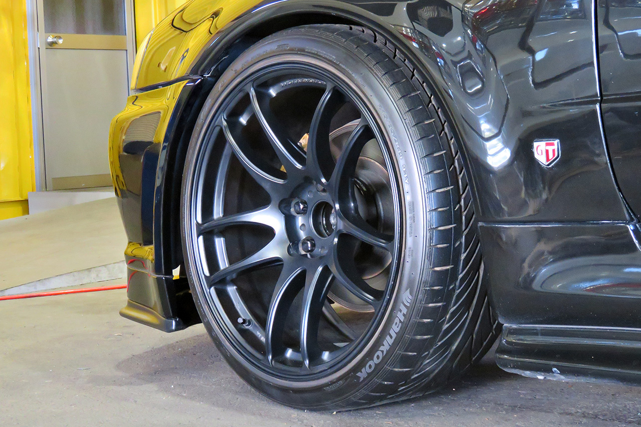 1999 Nissan SKYLINE GT-R R34 GT-R V-SPEC, R35 injectors, WORK Emotion 19in AW, Nismo water pump, Nismo fuel pump, Nismo meter