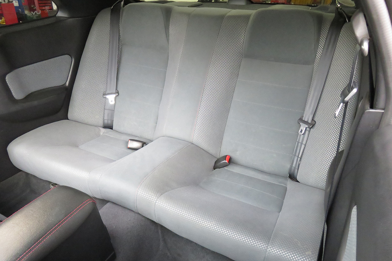 1999 Nissan SKYLINE GT-R R34 GT-R V-SPEC, R35 injectors, WORK Emotion 19in AW, Nismo water pump, Nismo fuel pump, Nismo meter