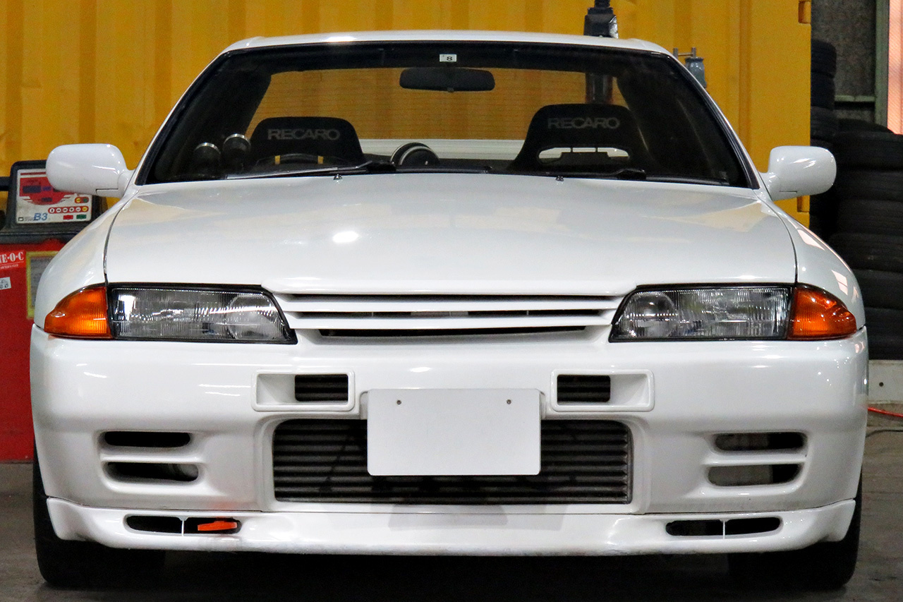 1993 Nissan SKYLINE GT-R R32 GT-R, N1 Headlights,  ARC Intercooler, FWin Radiator,  Apexi Power FC, BBS RSII 17in Alloy Wheel