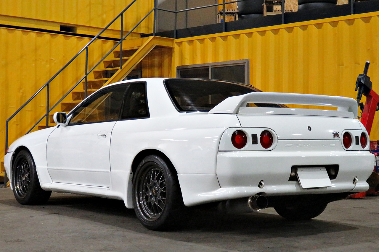 1993 Nissan SKYLINE GT-R R32 GT-R, N1 Headlights,  ARC Intercooler, FWin Radiator,  Apexi Power FC, BBS RSII 17in Alloy Wheel