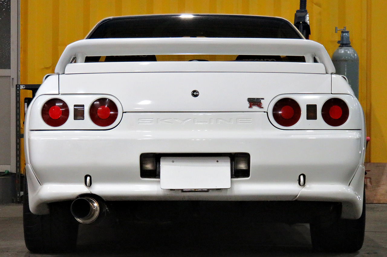 1993 Nissan SKYLINE GT-R R32 GT-R, N1 Headlights,  ARC Intercooler, FWin Radiator,  Apexi Power FC, BBS RSII 17in Alloy Wheel