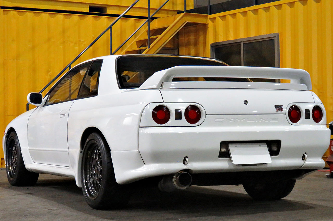 1993 Nissan SKYLINE GT-R R32 GT-R, N1 Headlights,  ARC Intercooler, FWin Radiator,  Apexi Power FC, BBS RSII 17in Alloy Wheel