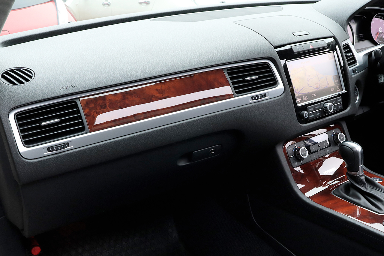 2012 Volkswagen TOUAREG HYBRID 4W