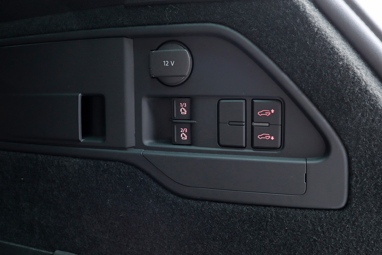 2012 Volkswagen TOUAREG HYBRID 4W