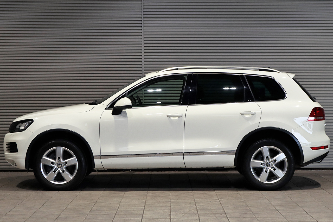2012 Volkswagen TOUAREG HYBRID 4W