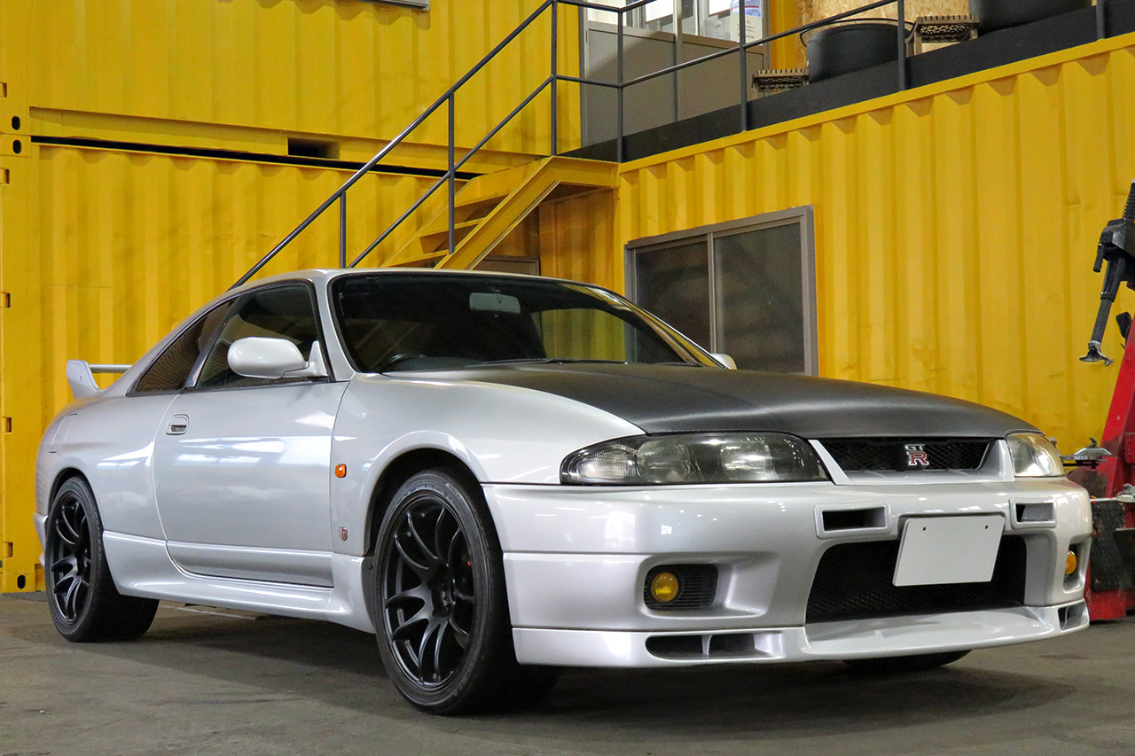 1996 Nissan SKYLINE GT-R R33 GT-R,  95 Model, WORK Emotion wheels, TEIN Adjustable coilovers, MOMO Steering wheel