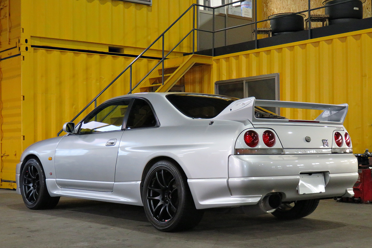 1996 Nissan SKYLINE GT-R R33 GT-R,  95 Model, WORK Emotion wheels, TEIN Adjustable coilovers, MOMO Steering wheel