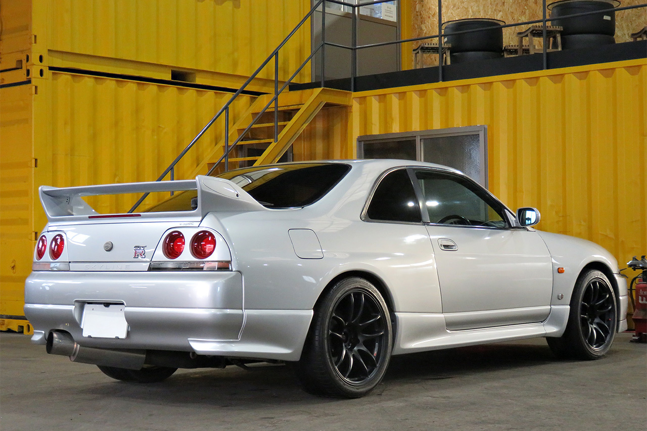 1996 Nissan SKYLINE GT-R R33 GT-R,  95 Model, WORK Emotion wheels, TEIN Adjustable coilovers, MOMO Steering wheel