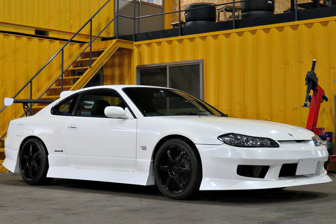 1999 Nissan SILVIA SPEC R, FULL AERO, TEIN Adjustable Coilovers, HKS MUFFLER, GT WING, Nismo Shift Knob 