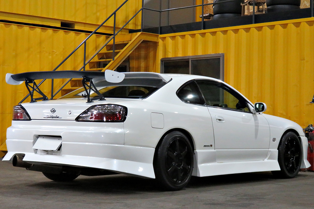 1999 Nissan SILVIA SPEC R, FULL AERO, TEIN Adjustable Coilovers, HKS MUFFLER, GT WING, Nismo Shift Knob 