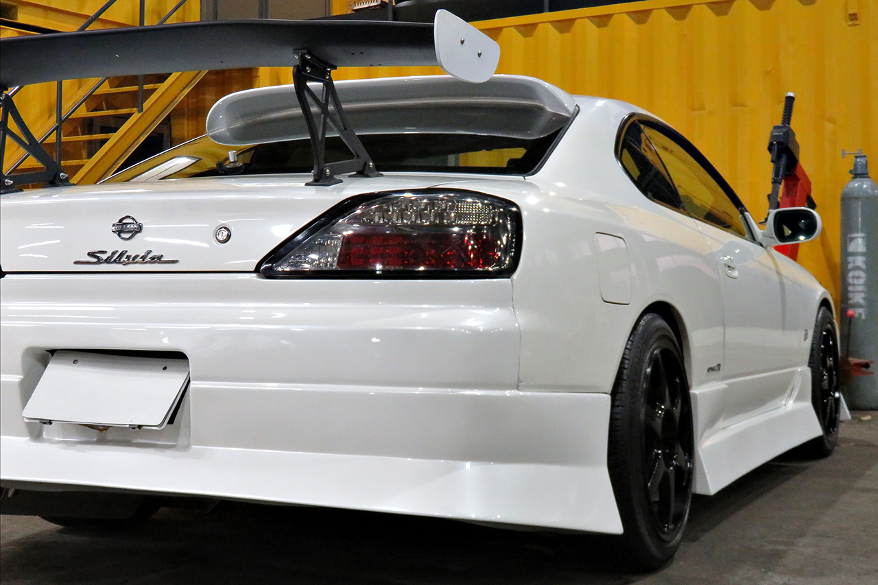 1999 Nissan SILVIA SPEC R, FULL AERO, TEIN Adjustable Coilovers, HKS MUFFLER, GT WING, Nismo Shift Knob 