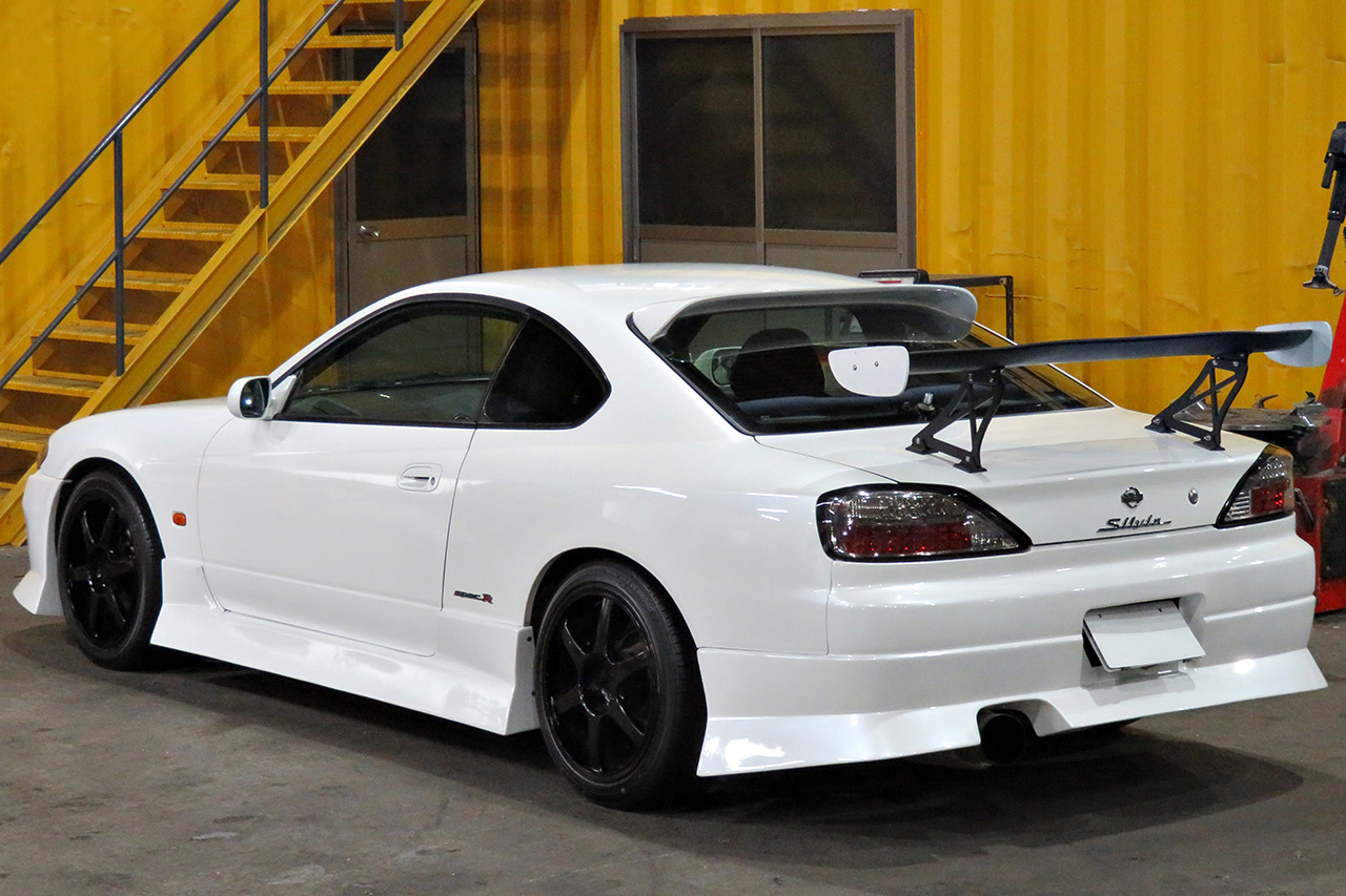 1999 Nissan SILVIA SPEC R, FULL AERO, TEIN Adjustable Coilovers, HKS MUFFLER, GT WING, Nismo Shift Knob 