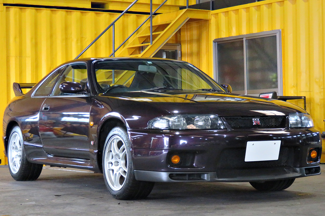 1995 Nissan SKYLINE GT-R R33 GT-R LP2 Midnight Purple 