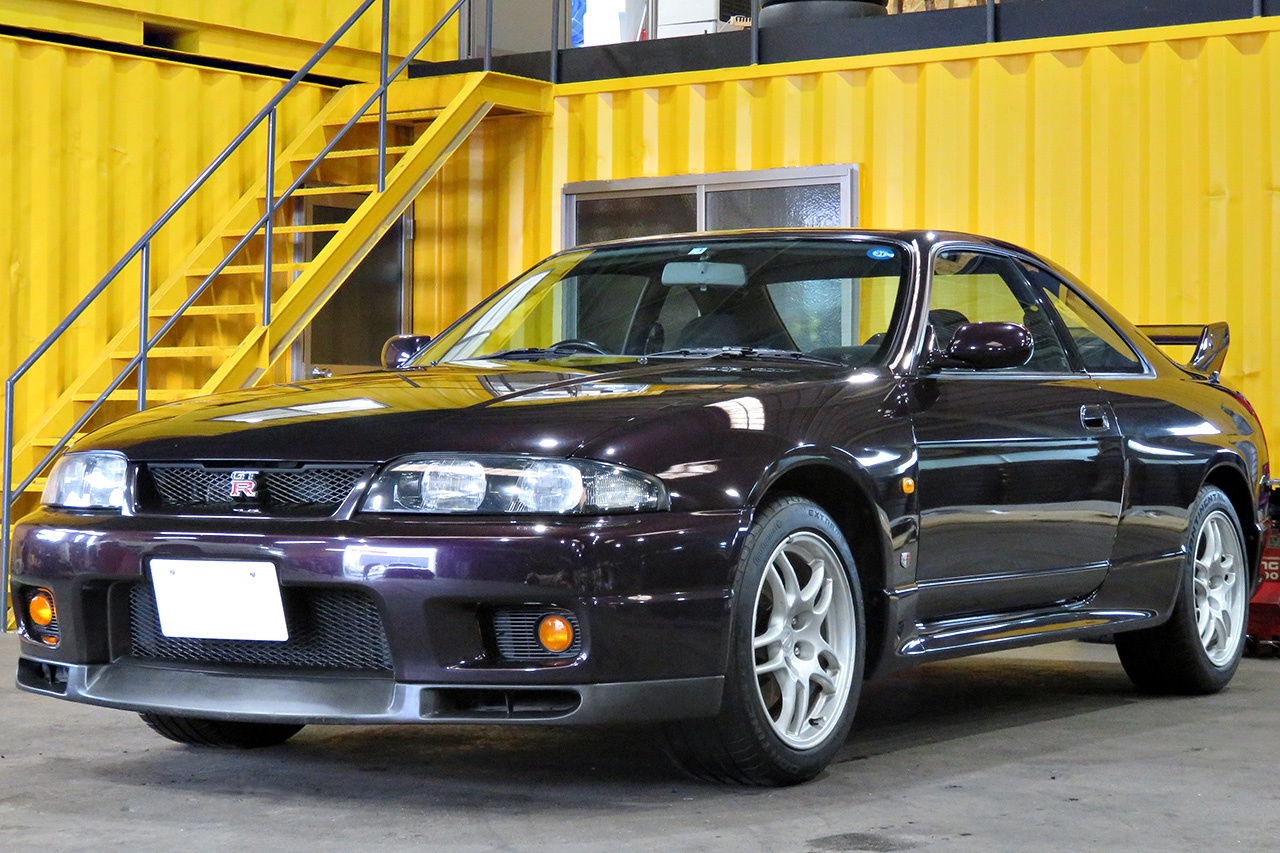 1995 Nissan SKYLINE GT-R R33 GT-R LP2 Midnight Purple 