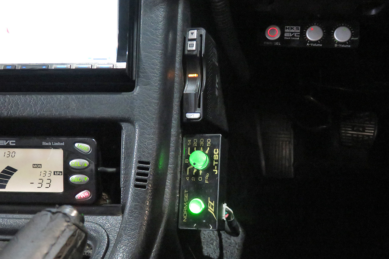 1993 Nissan SKYLINE GT-R R32 GT-R V Spec, HKS Silent Hi-Power Muffler, Enkei 18 inch Alloy Wheels 