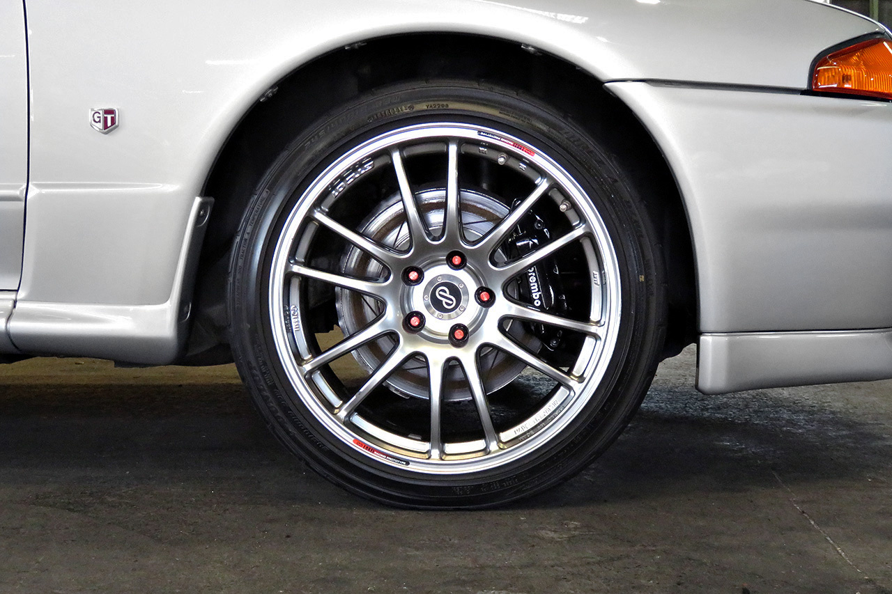 1993 Nissan SKYLINE GT-R R32 GT-R V Spec, HKS Silent Hi-Power Muffler, Enkei 18 inch Alloy Wheels 