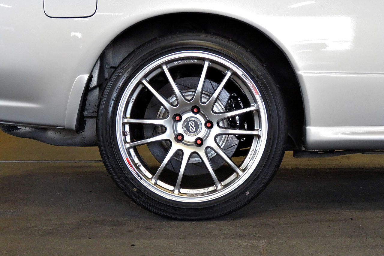 1993 Nissan SKYLINE GT-R R32 GT-R V Spec, HKS Silent Hi-Power Muffler, Enkei 18 inch Alloy Wheels 