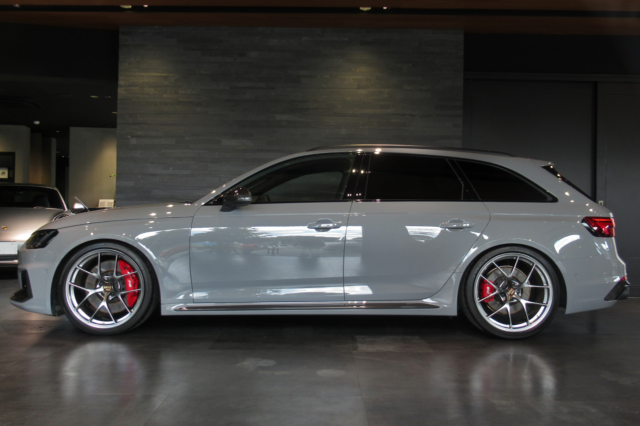 アウディ純正　RS4アバント　B7型シルバー　1/18 TOPRANK GLOBAL | Find top quality used cars from our stock