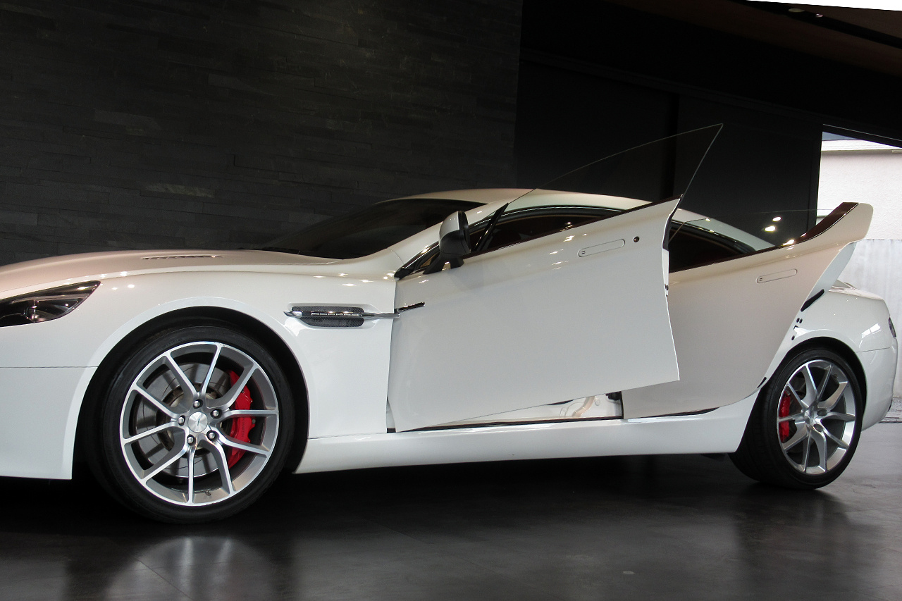 2013 Aston Martin RAPIDE null