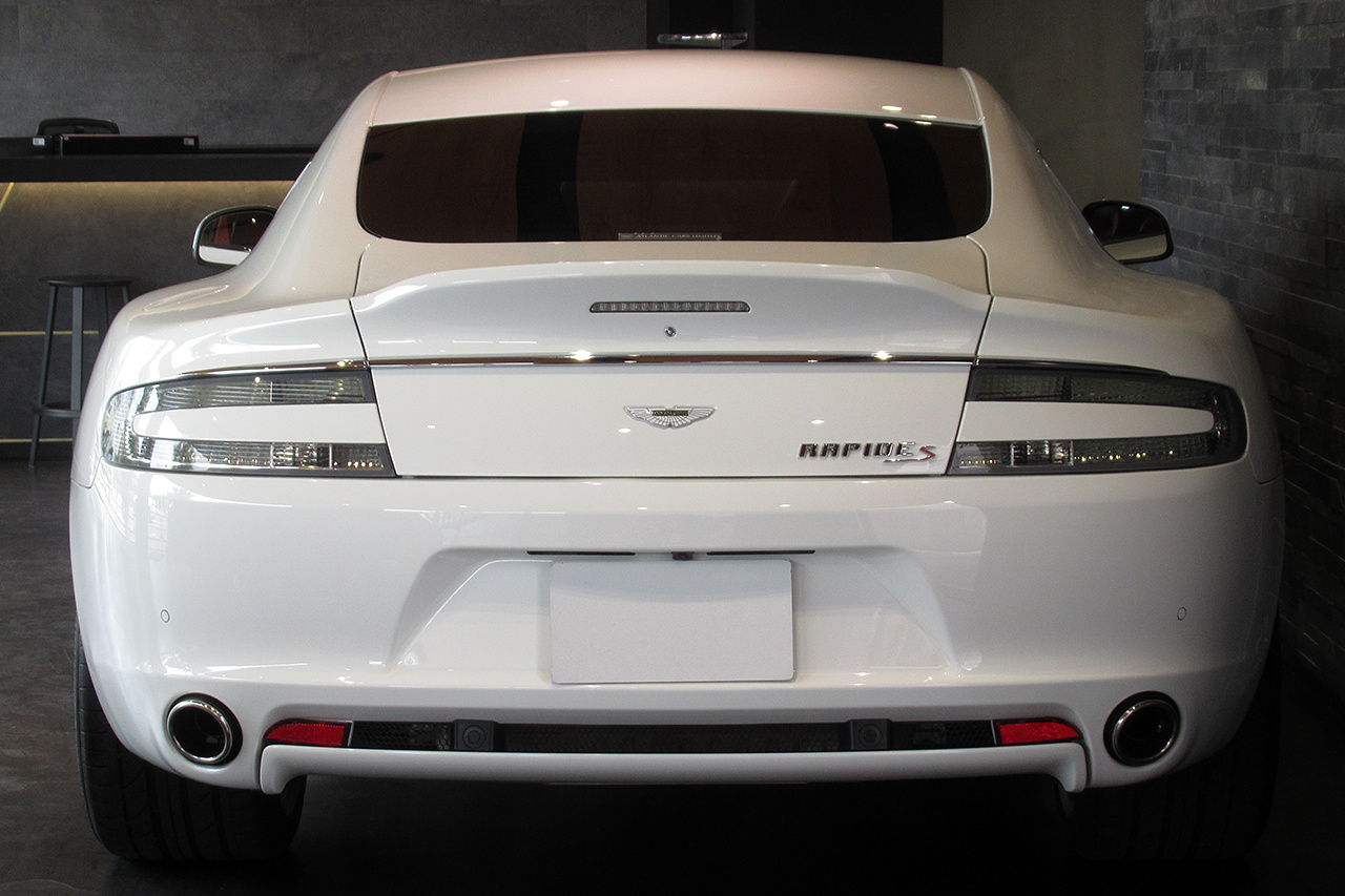2013 Aston Martin RAPIDE null