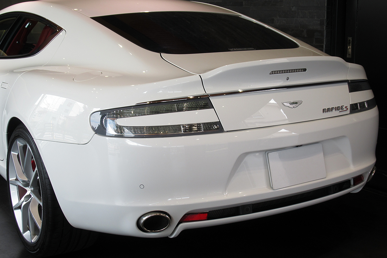 2013 Aston Martin RAPIDE null