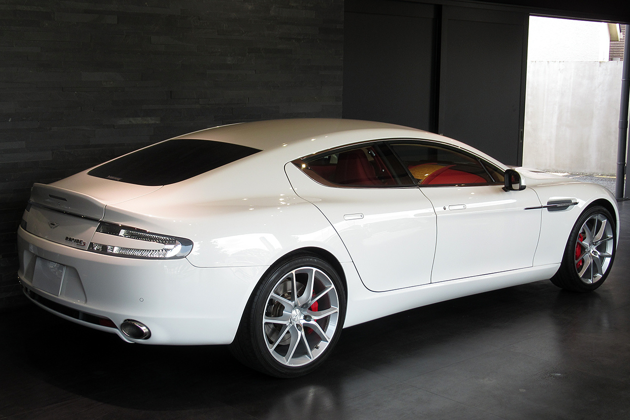 2013 Aston Martin RAPIDE null