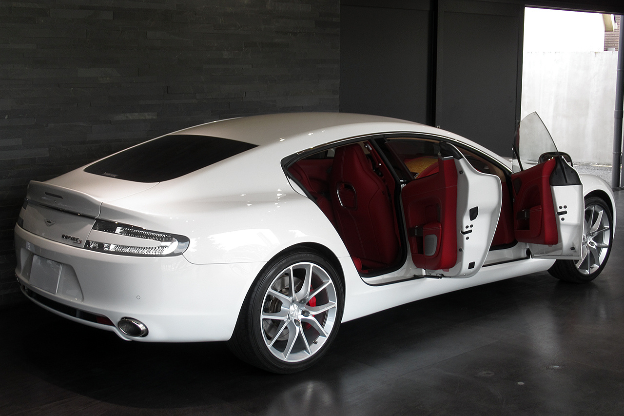 2013 Aston Martin RAPIDE null