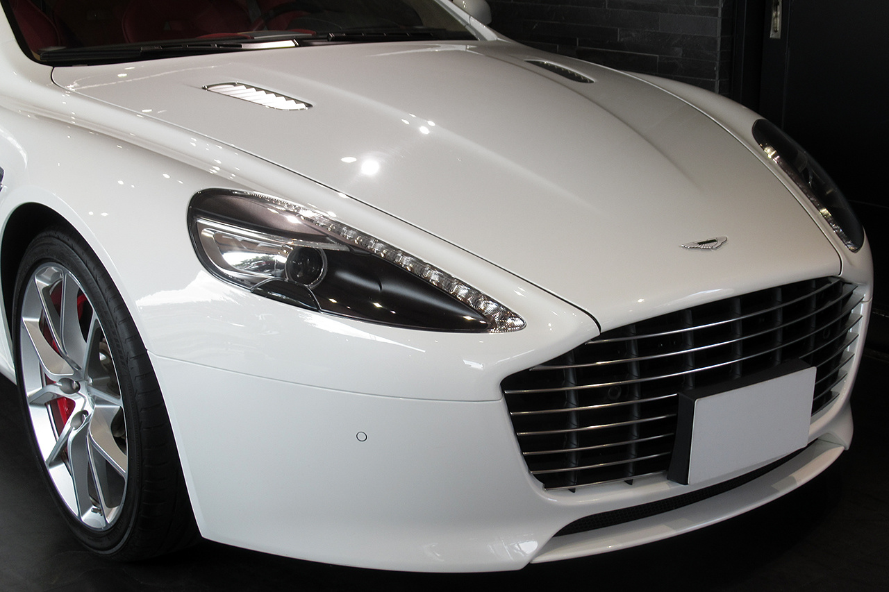 2013 Aston Martin RAPIDE null